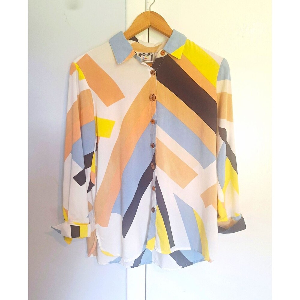Take Two Clothing Co. Women's Multicolor Geometric Collared Button-Up Rayon M